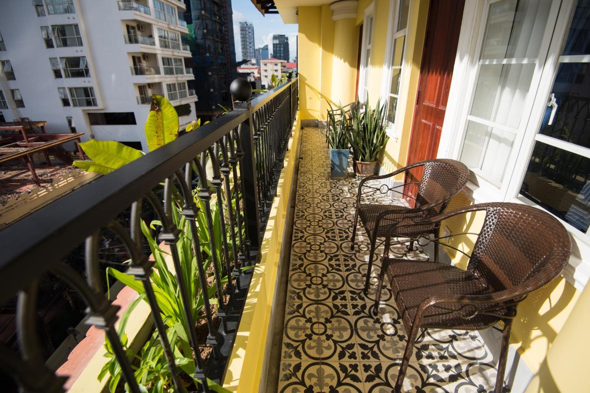 Khmer Surin Boutique Guesthouse Phnom-Penh Buitenkant foto
