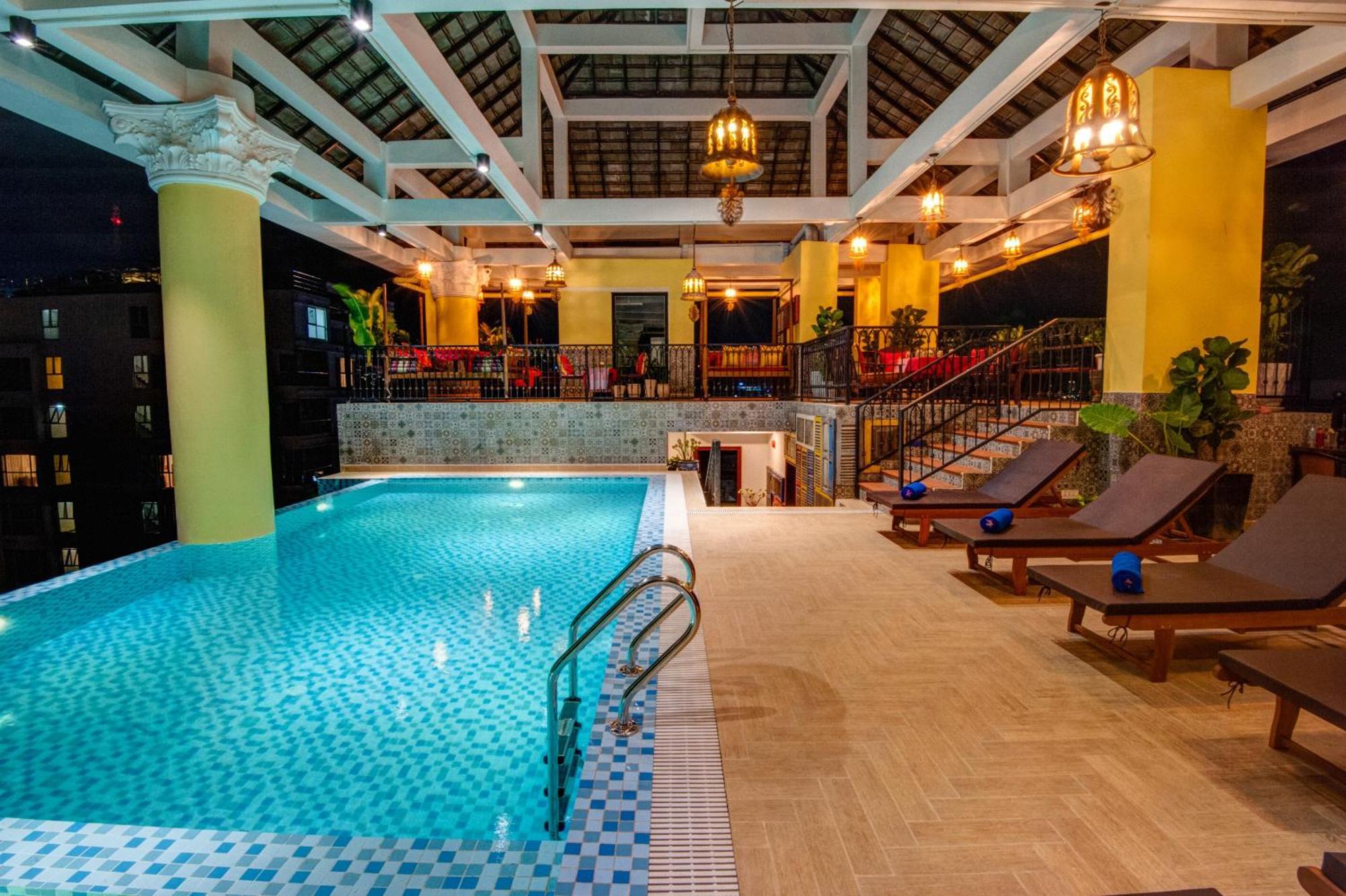 Khmer Surin Boutique Guesthouse Phnom-Penh Buitenkant foto